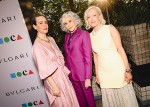 Sarah Paulson, Jane Fonda and Wendy Schmidt pose outside in pinks and yellows.